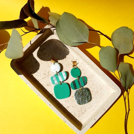 Boucles d'oreilles Oshara vert irisé