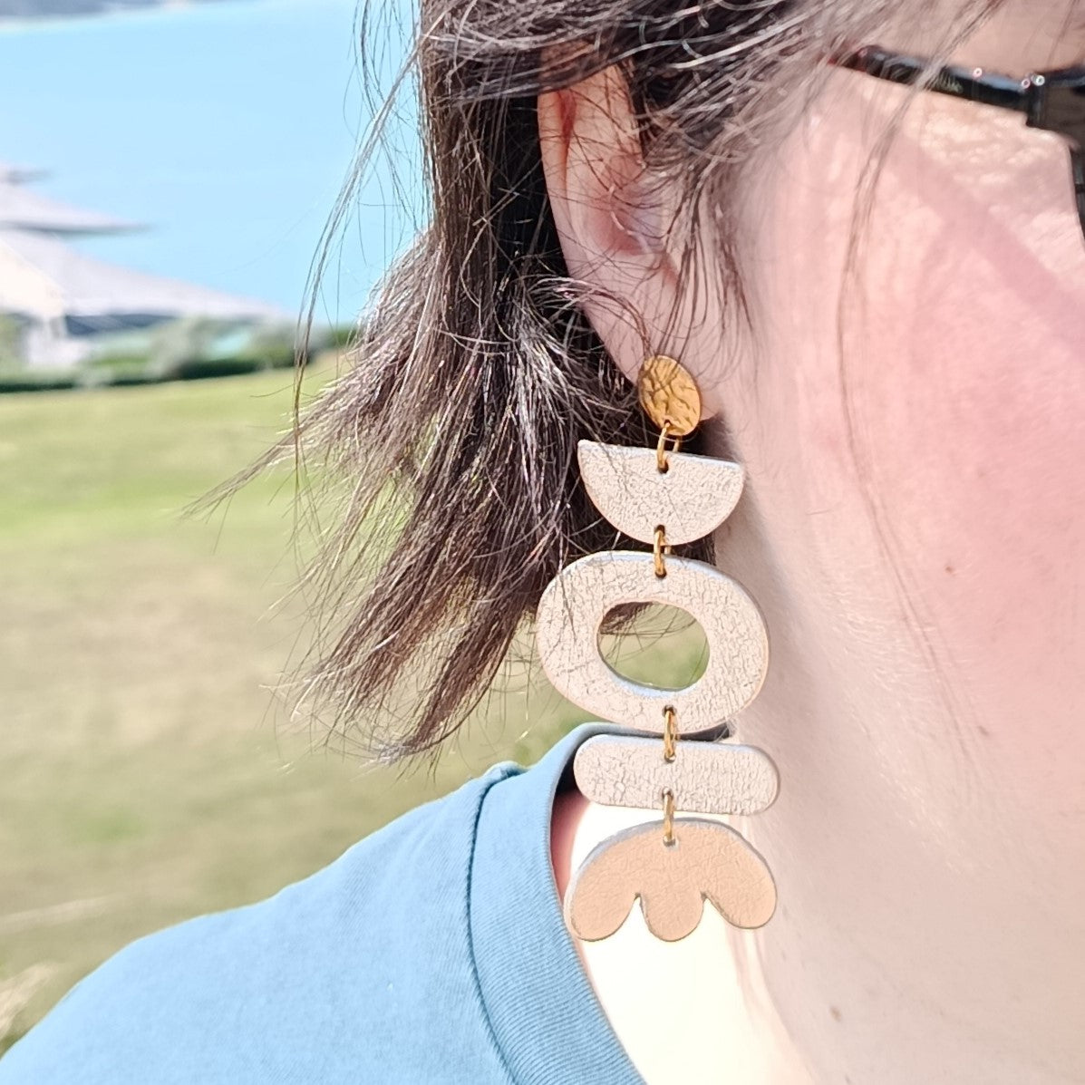 Boucles d'oreilles cuir Galya doré miroir