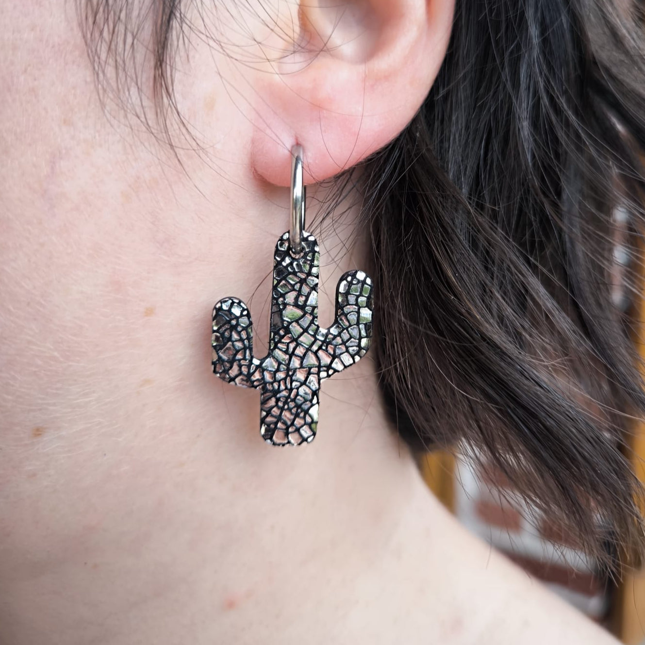 Atelier – Crée ta paire de boucles d'oreilles, bracelet ou collier en cuir de A à Z