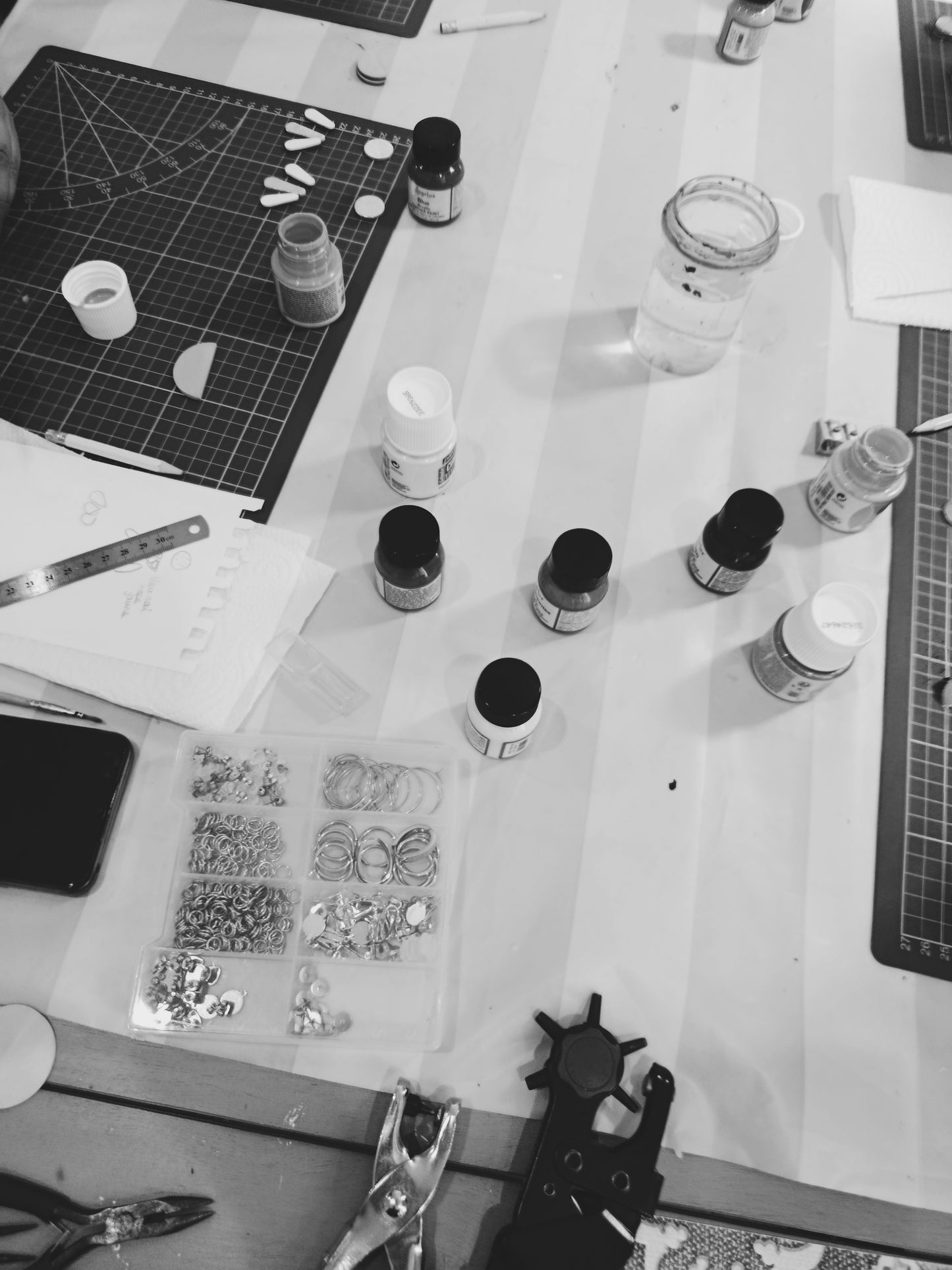 Atelier – Crée ta Paire de Boucles en cuir Peinte à la main