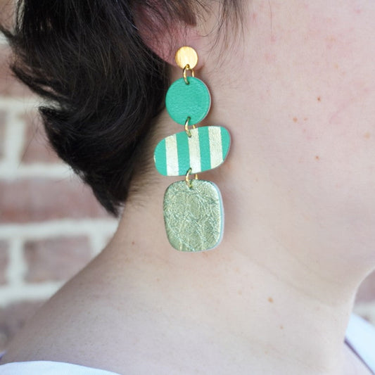 Boucles d'oreilles Oshara vert irisé